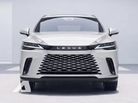 Lexus RX lần đầu lộ bản nâng cấp: Mặt trước thay đổi, nội thất có thể đổi phong cách mới đỡ rối mắt