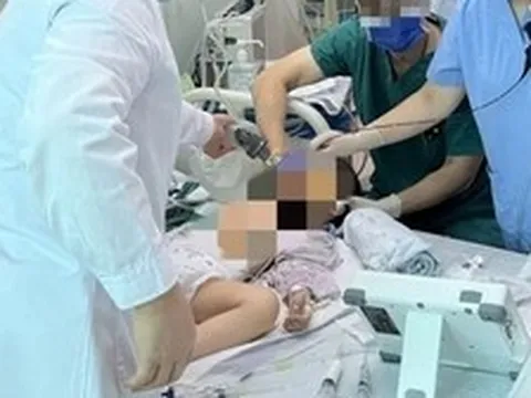 Bé trai 1 tuổi tử vong vì 1 thứ thường thấy khi dùng ống hút, bác sĩ cảnh báo: Nhiều phụ huynh tưởng vô hại!