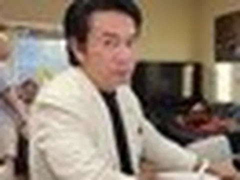 Nam diễn viên ở Mỹ trầm cảm, về Việt Nam: "Tôi đi dự sự kiện liên tục, tươi hơn hẳn"
