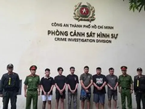 Lời khai của nhóm đối tượng cướp tiệm vàng ở TP.HCM: Quen nhau qua hội "Vỡ nợ thích làm liều"