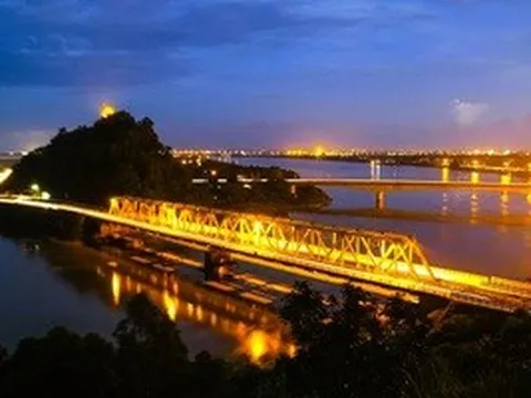 Tìm ý tưởng mới cho du lịch Hàm Rồng