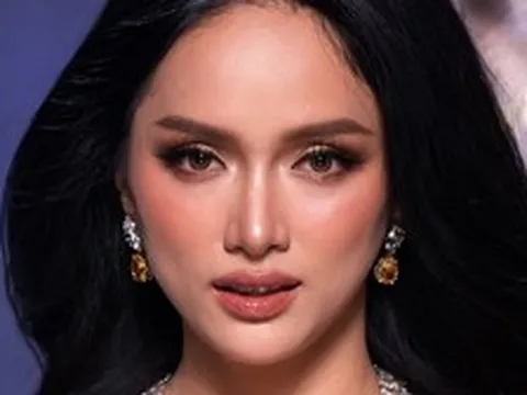 Phần ứng xử đưa Hương Giang trở thành Á hậu Hòa bình Quốc tế All Stars