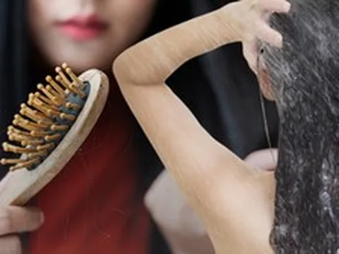 Gội đầu kiểu này cực hại da đầu lại dễ gây hói: Đáng tiếc nhiều người Việt vẫn mắc, thay đổi ngay hôm nay để cứu lấy mái tóc