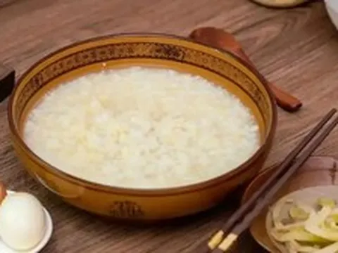 Người đàn ông 60 tuổi qua đời vì bệnh tiểu đường, bác sĩ nói thẳng: 4 loại bữa sáng tuyệt đối đừng ăn nhiều!