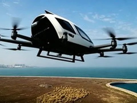 Máy bay điện dùng pin thể rắn hoàn thành chặng bay vượt biển dài 22 km