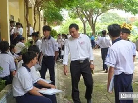 Thí sinh tại Đặc khu Phú Quý phấn khởi sau môn Toán tự tin đạt điểm cao