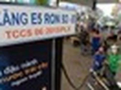 Xăng E5 được khuyên dùng cho xe đời cũ, người dân có thể tìm mua tại đâu?