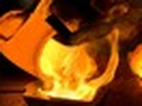 Vàng bạc lao dốc, lộ diện kim loại đang liên tục vượt đỉnh lịch sử, chuyên gia dự báo sẽ còn tăng giá nhiều năm