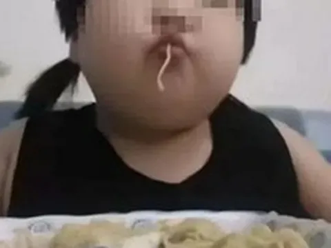 Bé gái 8 tuổi đã nặng 45kg, gan nhiễm mỡ nặng vì mỗi bữa đều ăn quá nhiều 1 món mâm cơm gia đình nào cũng có