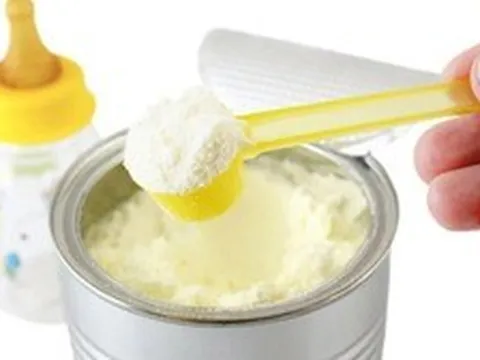Bộ Y tế yêu cầu rà soát, thu hồi sữa bột trẻ em Novalac sau cảnh báo từ Pháp