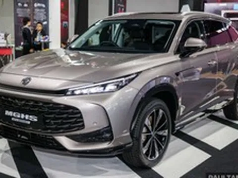 Xem trước MG HS thế hệ mới tại Đông Nam Á: Đổi thiết kế như xe sang, màn hình kép, mạnh 221 mã lực 'phả hơi nóng' lên CX-5, Tucson