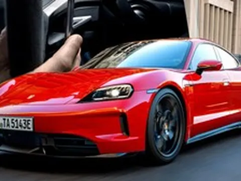 Porsche Taycan 2027 ra mắt: Dễ khiến dân chơi xiêu lòng với hộp số giả lập 8 cấp, bộ pin lớn hơn, AI thông minh hơn