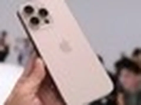 Chiếc iPhone đáng mua hơn cả iPhone 17 Pro Max, đang có giá giảm sâu kỷ lục