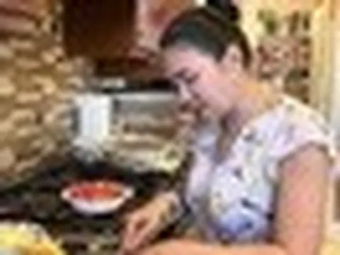 Nữ NSƯT mở đại tiệc tại Mỹ mừng con gái tốt nghiệp: "Mọi người đừng phê phán tôi"