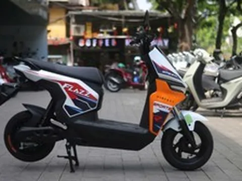 VinFast Flazz Max “đốn tim” học sinh vì dáng thể thao, đổi pin nhanh, giá từ 12,6 triệu đồng