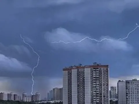 Điện thoạt thông minh có đúng là "vật hút sét" như chúng ta vẫn nghĩ?