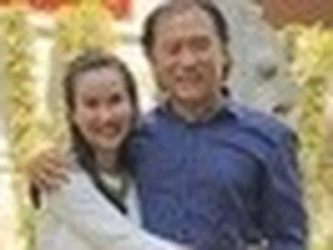 Nữ ca sĩ giàu có quyết không bỏ học, sợ làm một NSND thất vọng
