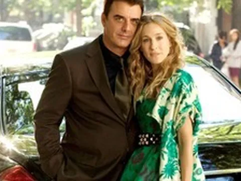 Xem phim "Sex and the City", tôi giật mình vì 1 thói quen tưởng tốt: Hóa ra nó khiến tình yêu ngột ngạt