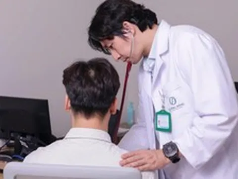 Bệnh nhân 36 tuổi đột quỵ vẫn cố đi làm: Được yêu cầu nhập viện ngay nhưng xin về để… “báo cáo cơ quan”