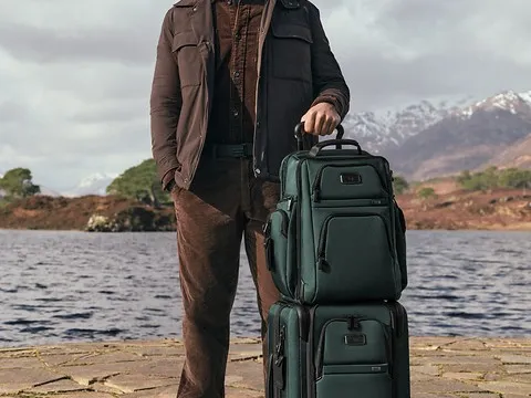 TUMI RA MẮT BỘ SƯU TẬP THU/ĐÔNG 2026 VỚI CHIẾN DỊCH THEO DÕI HÀNH TRÌNH KHÁM PHÁ NHỮNG ĐỈNH CAO MỚI CỦA LANDO NORRIS