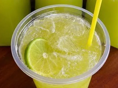 Lời khuyên cho những người thích uống nước mía vắt chanh