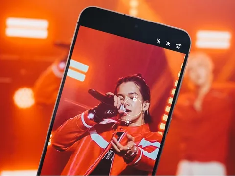 Không cần front-row vẫn có ảnh đẹp: bí kíp “nâng cấp view” với Galaxy S25 FE khi đi concert
